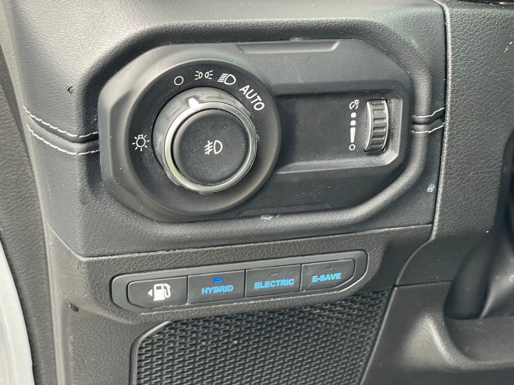 2024 Jeep Wrangler Sahara 4xe