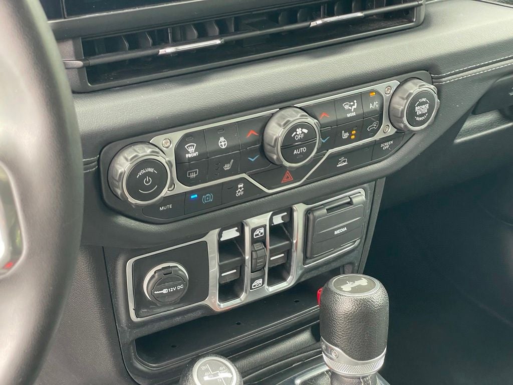 2024 Jeep Wrangler Sahara 4xe