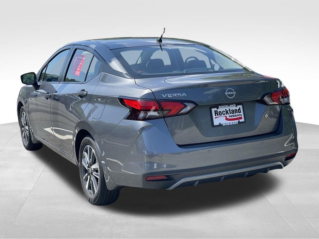2024 Nissan Versa 1.6 S S Plus package