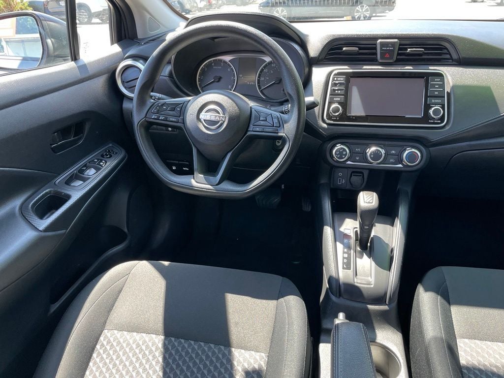 2024 Nissan Versa 1.6 S S Plus package