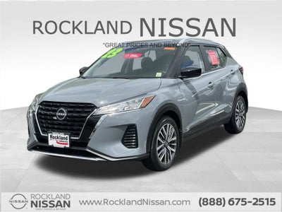 2023 Nissan Kicks SV Two-Tone Paint