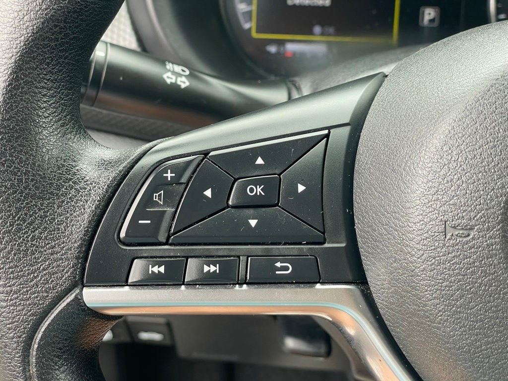 2023 Nissan Kicks SV Two-Tone Paint