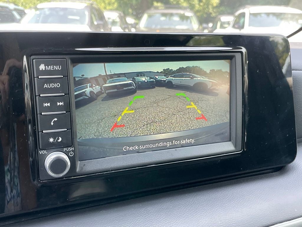 2025 Nissan Kicks S