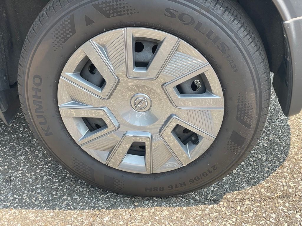 2025 Nissan Kicks S
