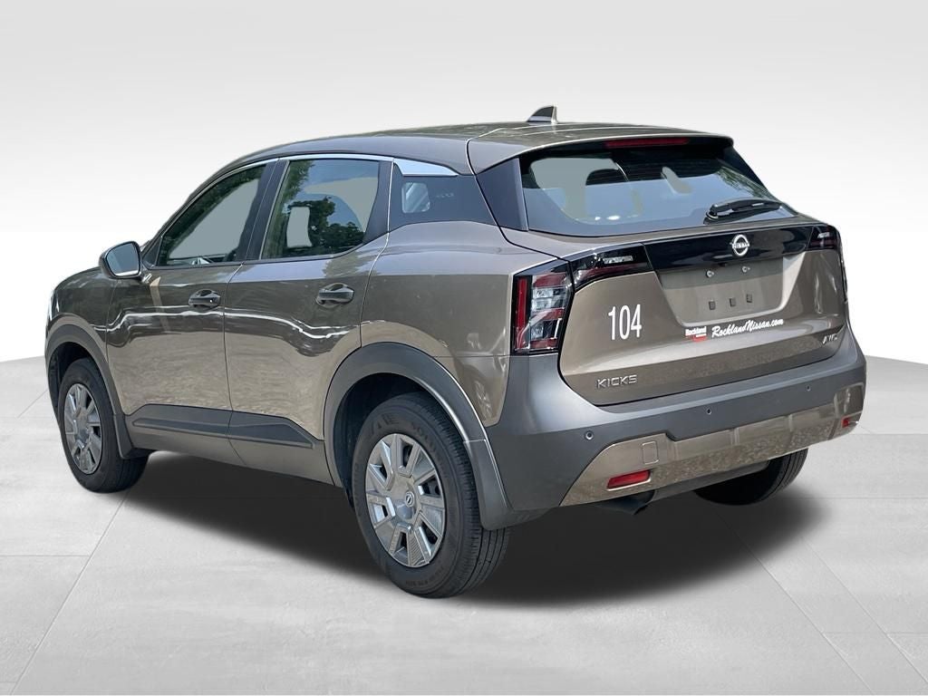 2025 Nissan Kicks S