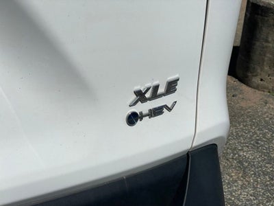 2025 Toyota RAV4 Hybrid XLE