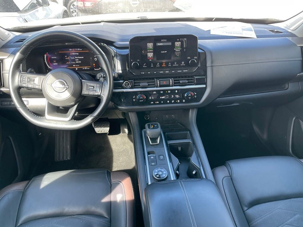 2022 Nissan Pathfinder Platinum