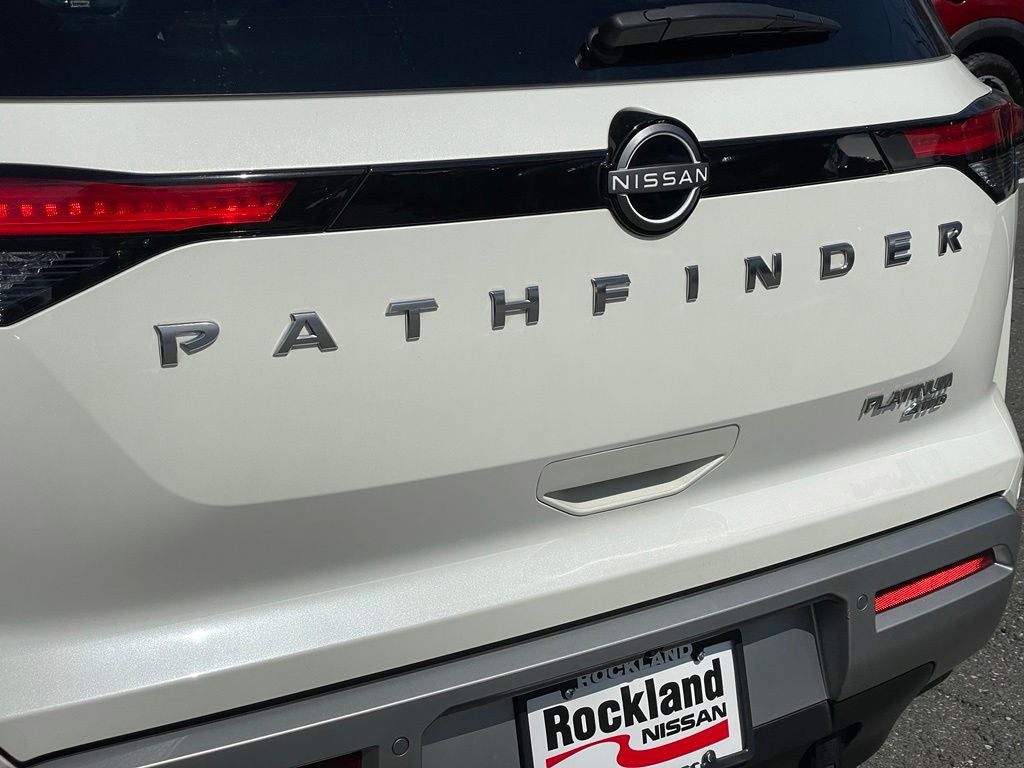 2022 Nissan Pathfinder Platinum