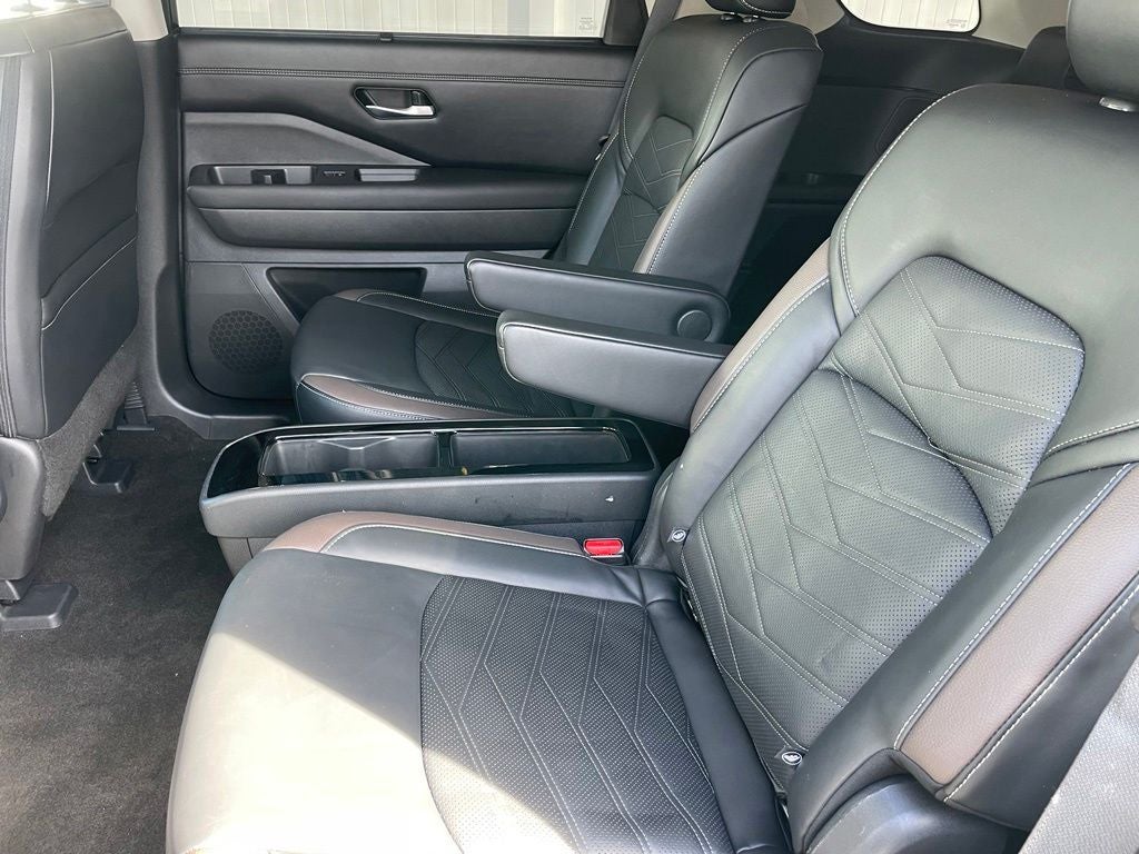 2022 Nissan Pathfinder Platinum