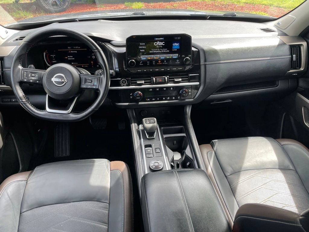 2023 Nissan Pathfinder Platinum