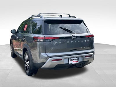 2023 Nissan Pathfinder Platinum