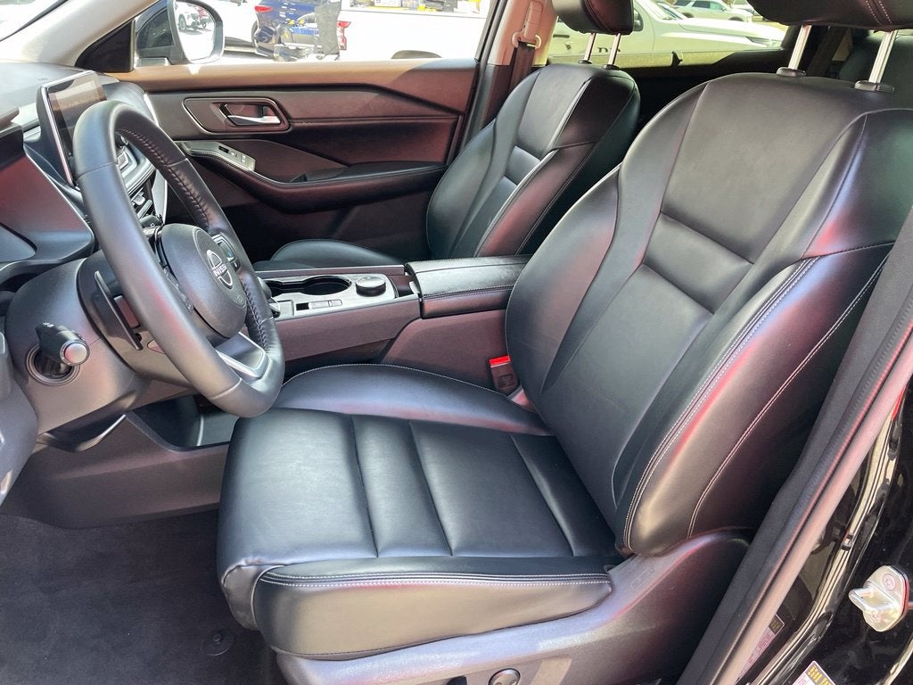 2023 Nissan Rogue SV Midnight Premium