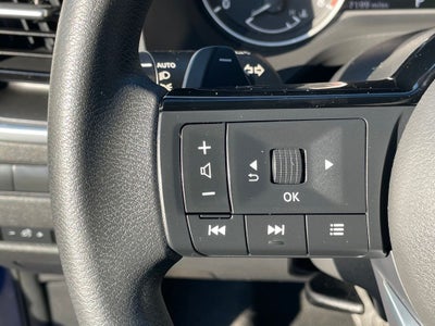 2023 Nissan Rogue SV Cloth Seats