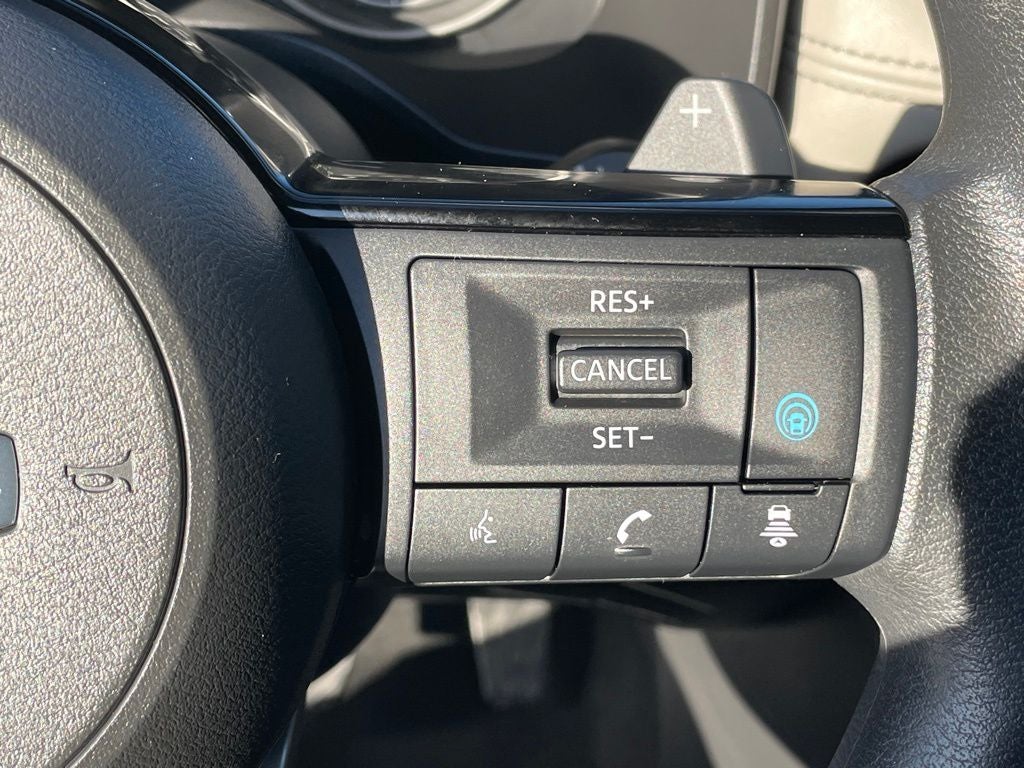 2023 Nissan Rogue SV Cloth Seats