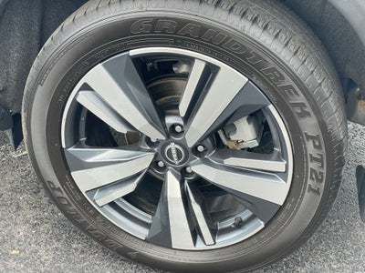 2023 Nissan Rogue SL Two-Tone
