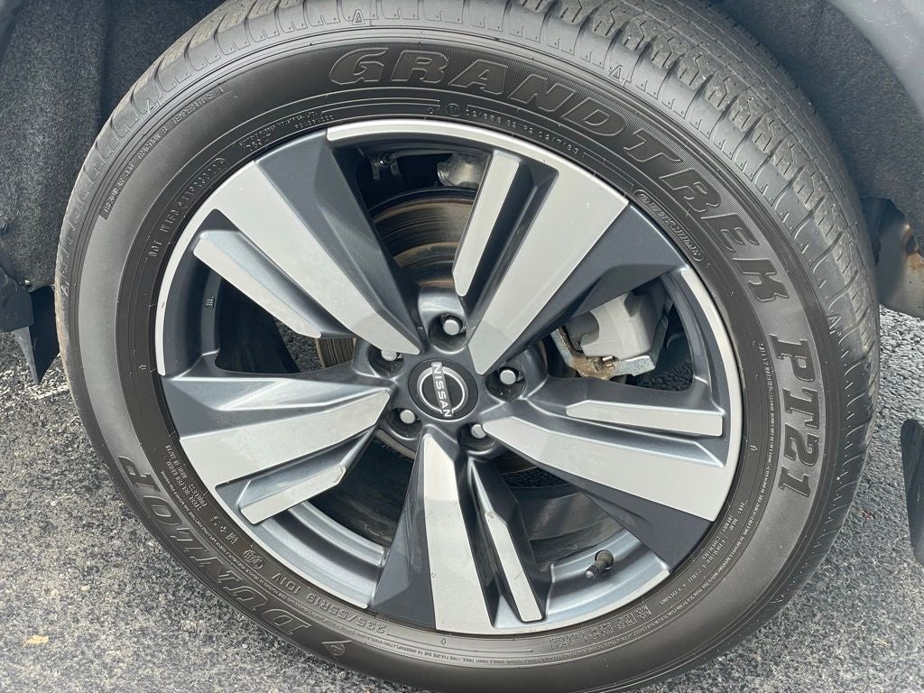 2023 Nissan Rogue SL Two-Tone