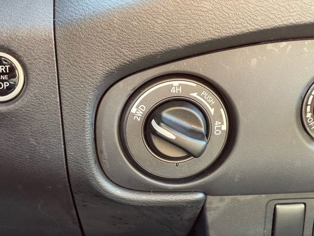 2023 Nissan Frontier SV