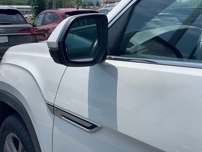2024 Volkswagen Atlas Cross Sport 2.0T SEL R-Line