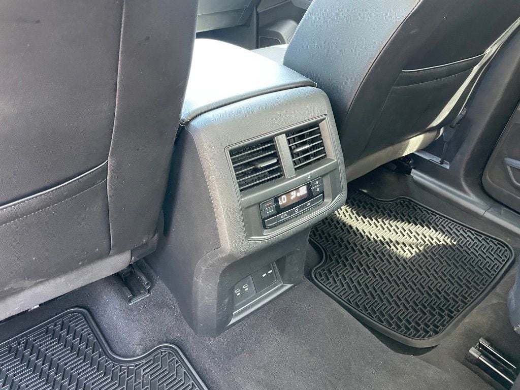 2022 Volkswagen Atlas 3.6L V6 SEL R-Line