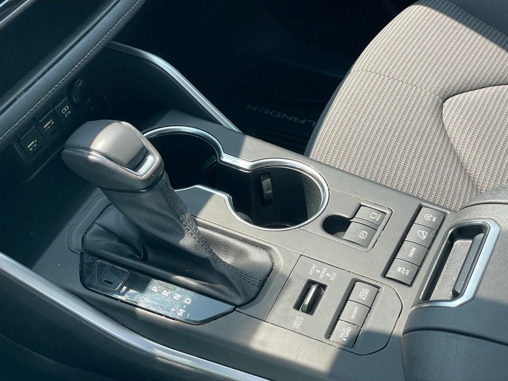 2020 Toyota Highlander LE