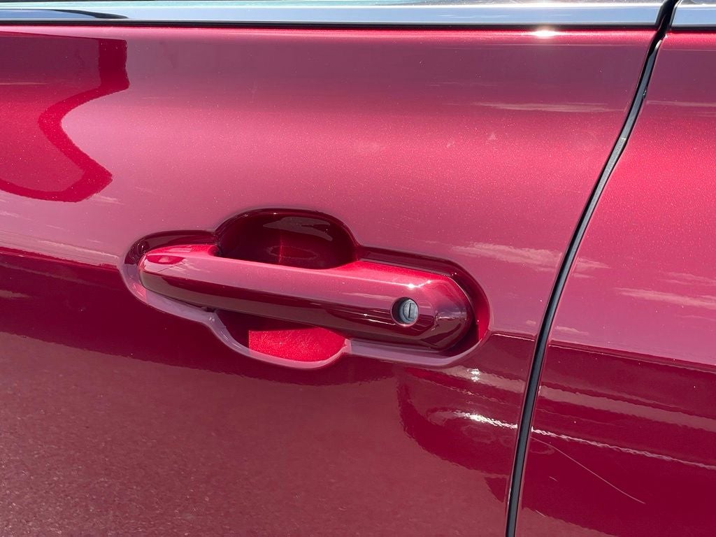 2020 Toyota Highlander LE