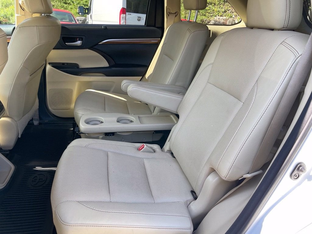 2017 Toyota Highlander Hybrid Limited Platinum