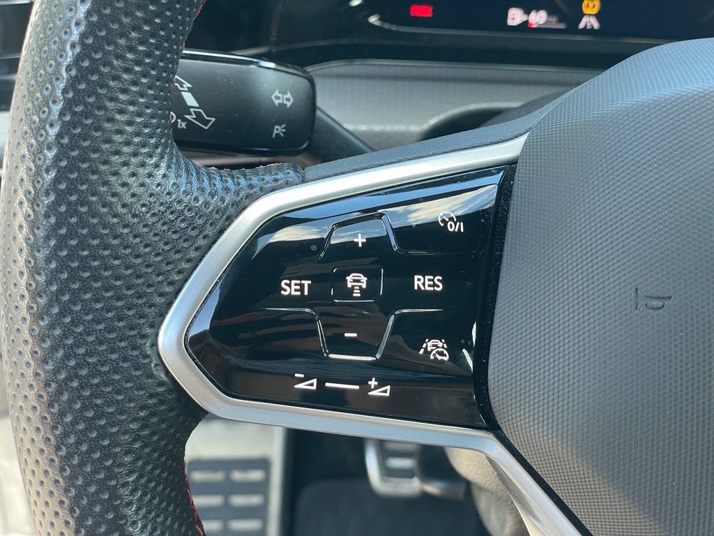 2024 Volkswagen Golf GTI Autobahn