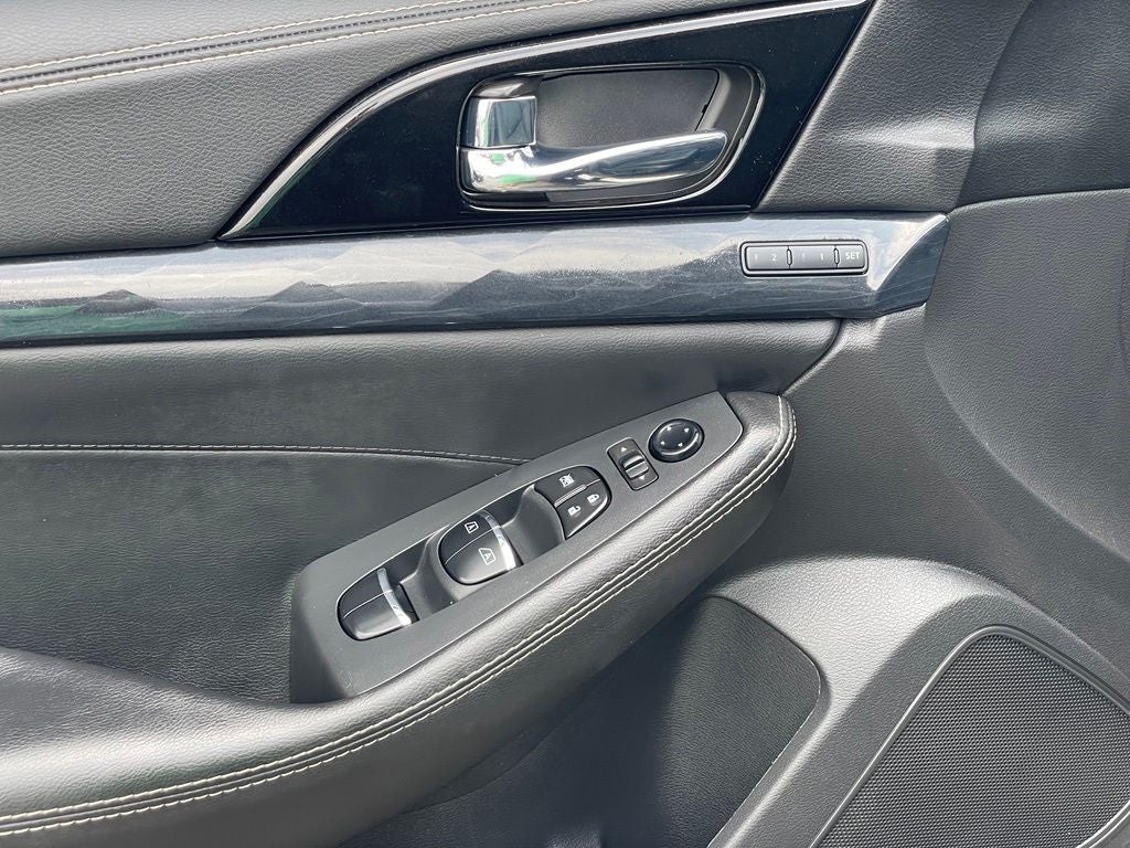 2023 Nissan Maxima Platinum
