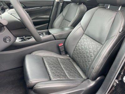 2023 Nissan Maxima Platinum