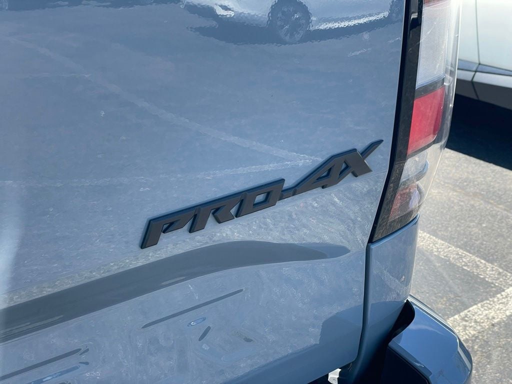 2024 Nissan Frontier PRO-4X