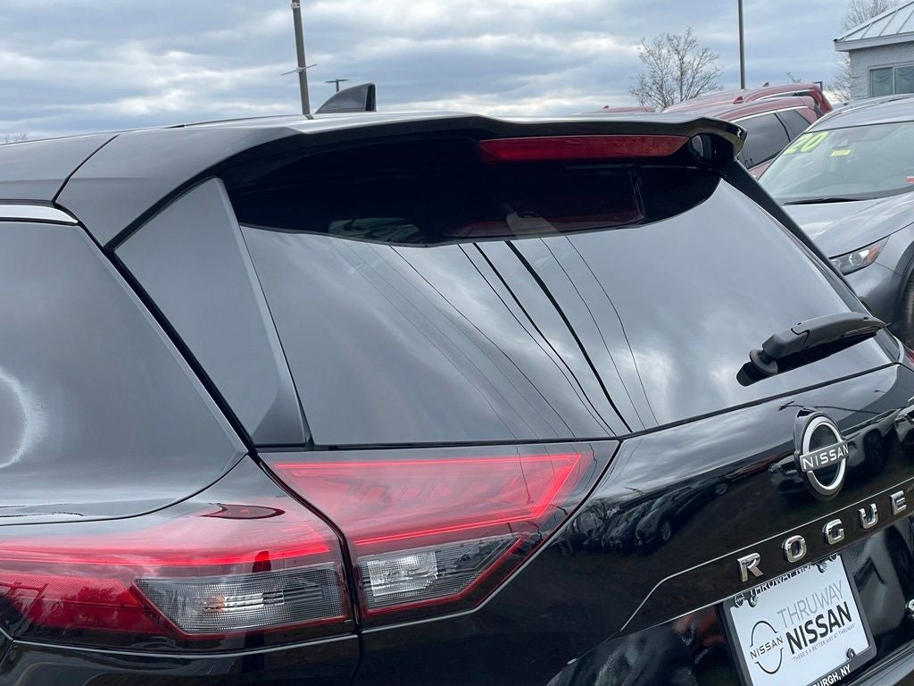 2023 Nissan Rogue SV premium