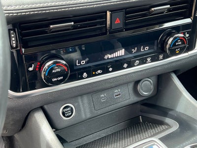 2022 Nissan Rogue SV Premium