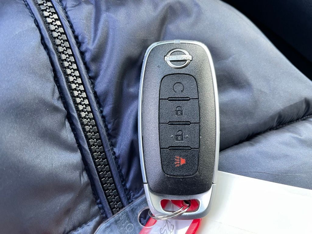 2023 Nissan Rogue SV Cloth Seating
