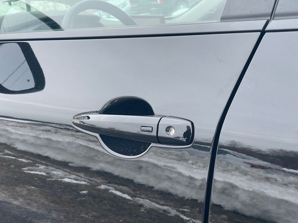 2023 Nissan Rogue SV Cloth Seating