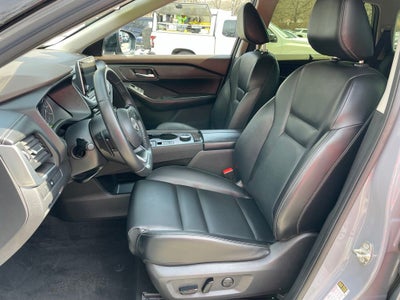 2023 Nissan Rogue SV premium