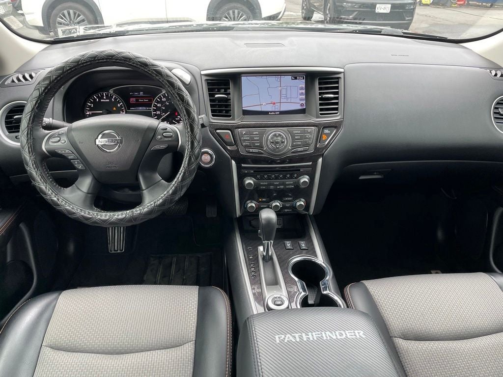 2019 Nissan Pathfinder SV