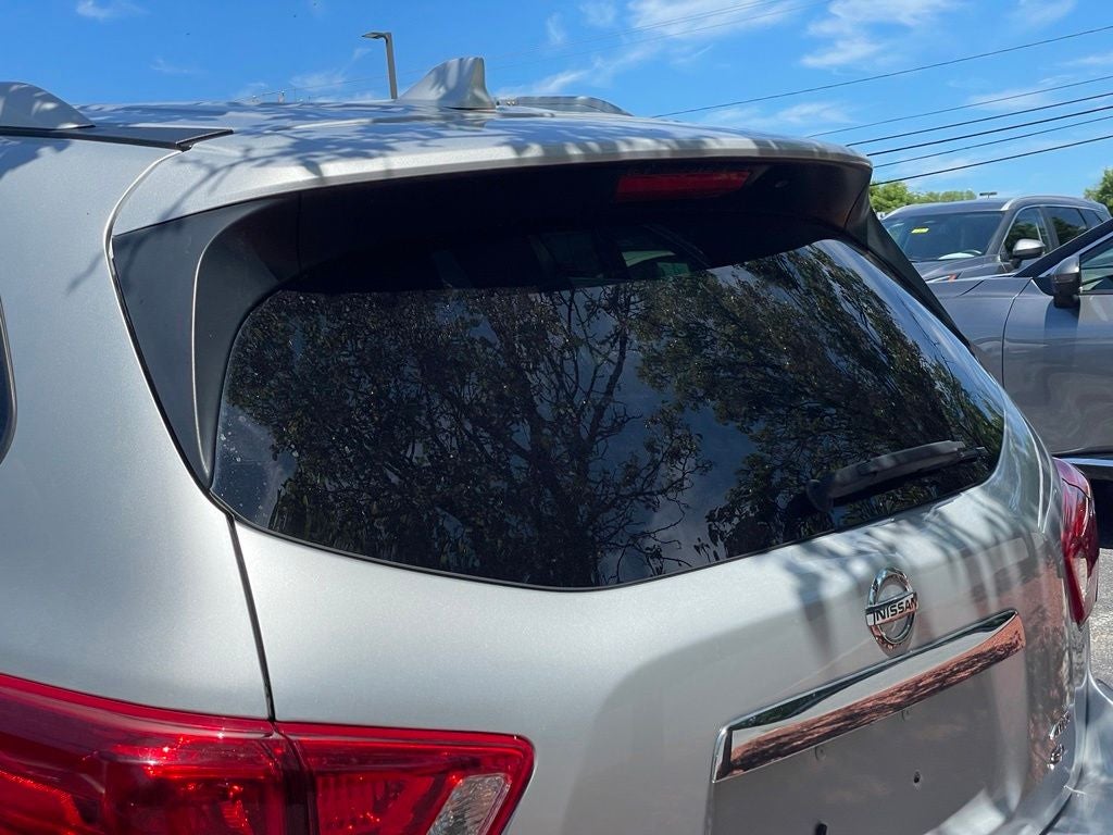 2019 Nissan Pathfinder SL