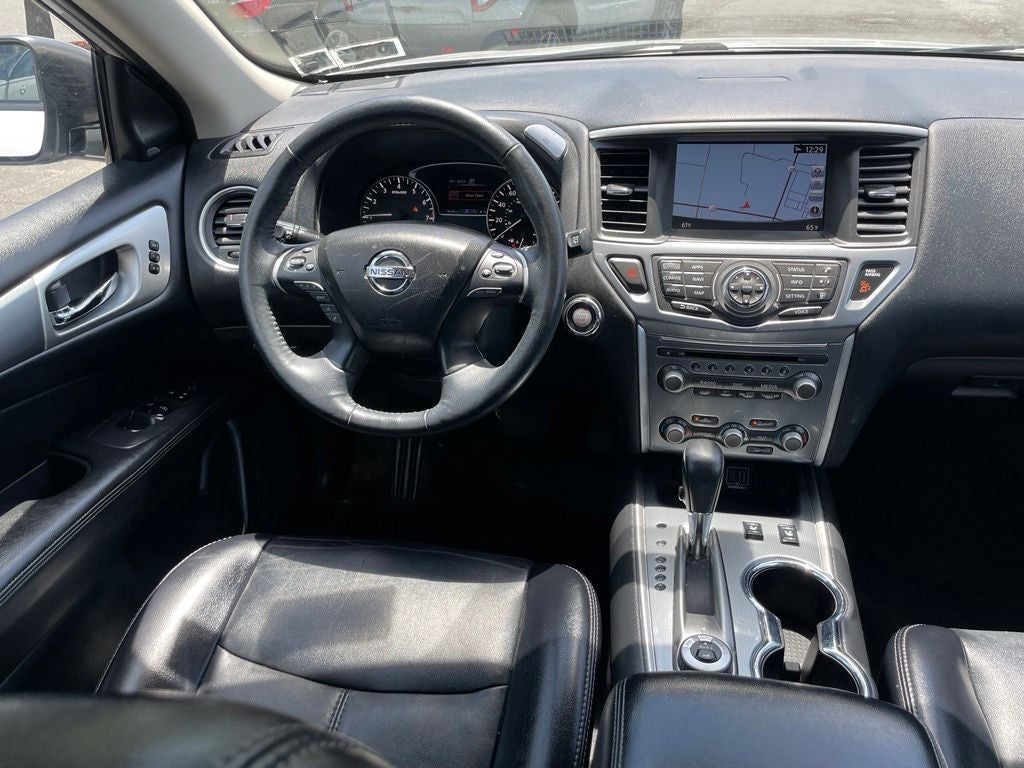 2019 Nissan Pathfinder SL