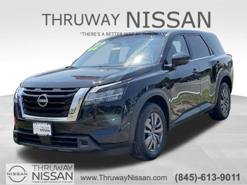2022 Nissan Pathfinder S