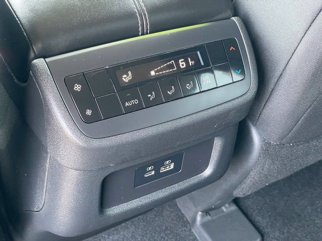 2022 Nissan Pathfinder S