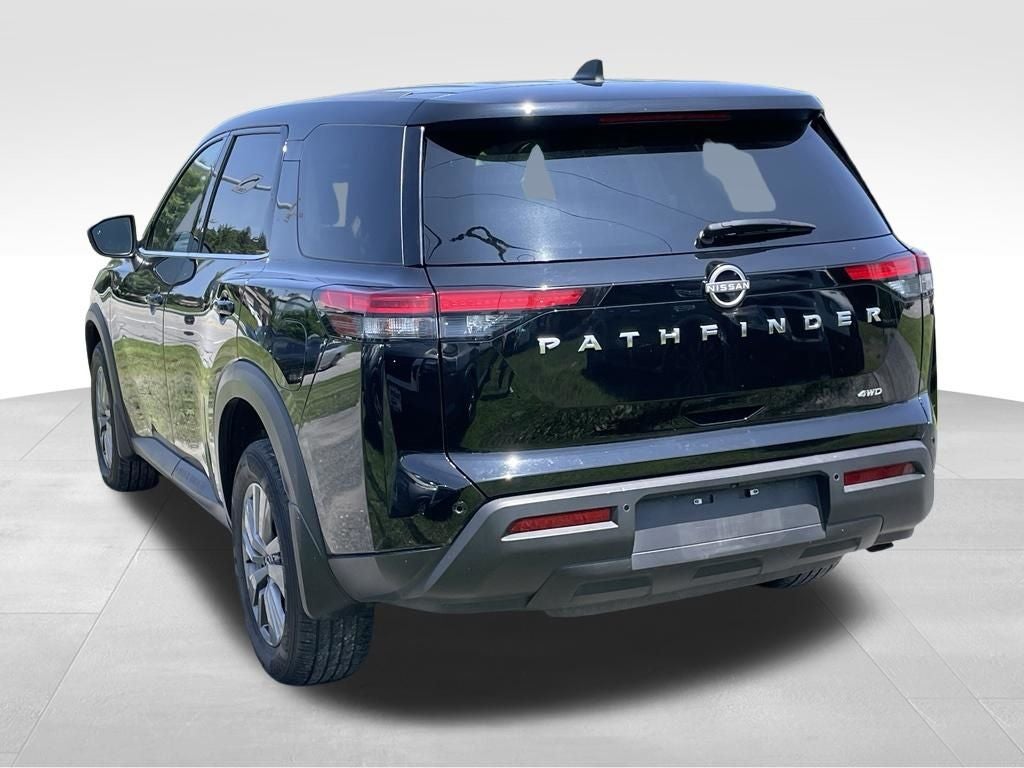 2025 Nissan Pathfinder S