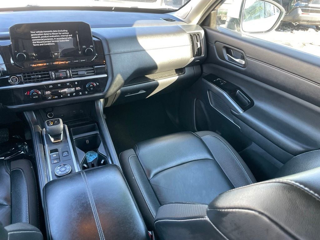 2024 Nissan Pathfinder SL premium