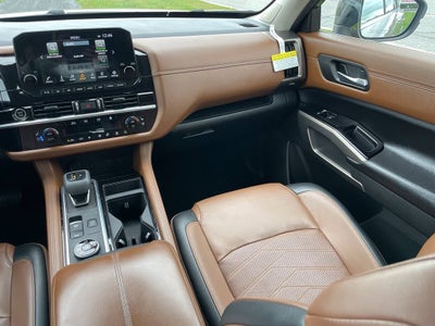 2024 Nissan Pathfinder Platinum