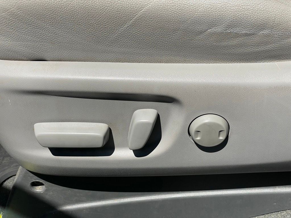 2016 Toyota Sienna XLE Premium 7 Passenger
