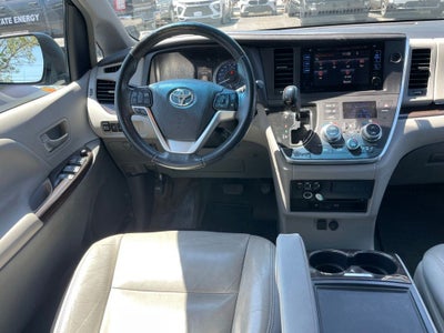 2016 Toyota Sienna XLE Premium 7 Passenger
