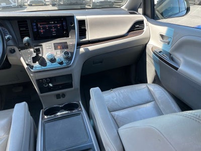 2016 Toyota Sienna XLE Premium 7 Passenger