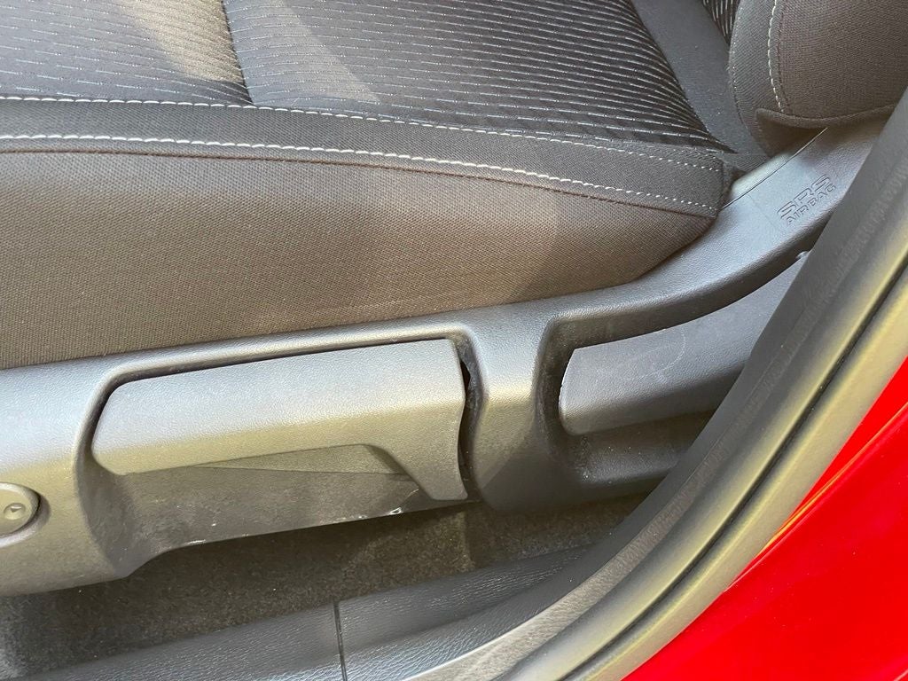 2024 Mitsubishi Outlander ES