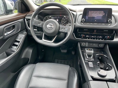 2023 Nissan Rogue SV premium