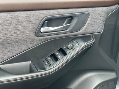 2023 Nissan Rogue SV Cloth Seating