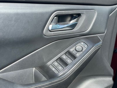 2025 Nissan Rogue SV Cloth Seating